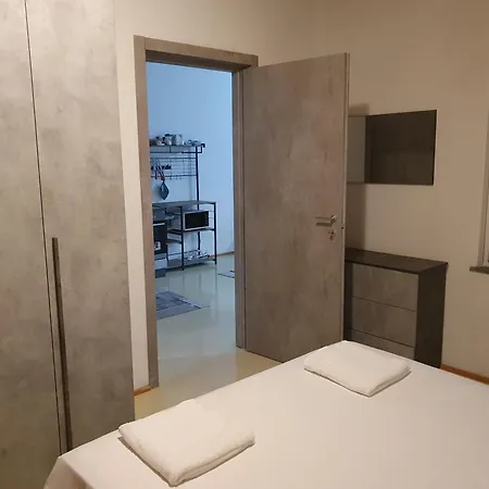 Frank 48 Apartment