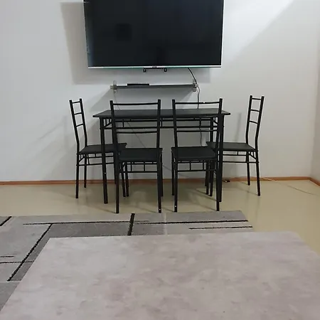 Frank 48 Apartment