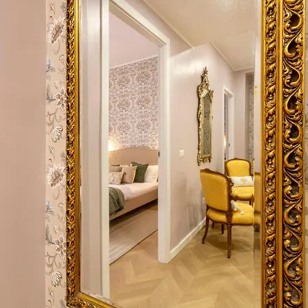 Amelie - Gem Of Trastevere