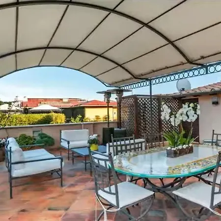 Apartment Modern Near Piazza Di Spagna Rome