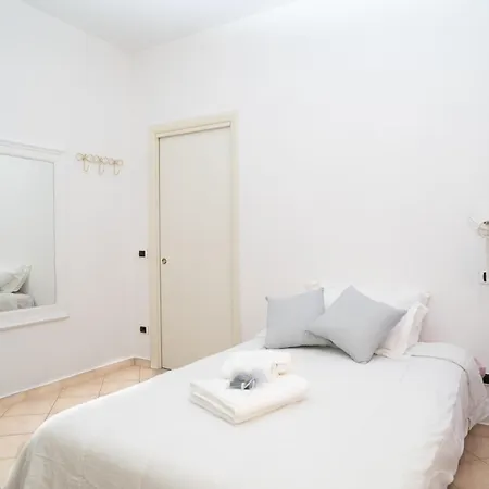 Retro Near Tiburtina And Metro B Apartment Rome
