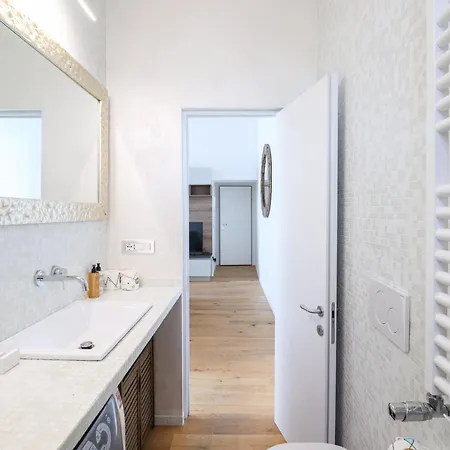 Apartment Lux San Pietro