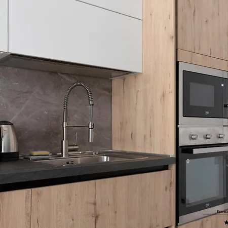 Gfc Eternal - 5min To Tiburtina Station Metrob, 2 Bathrooms, Terrace, A-c * 로마