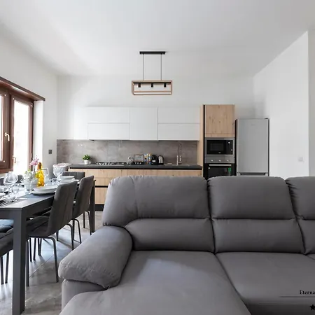 Gfc Eternal - 5min To Tiburtina Station Metrob, 2 Bathrooms, Terrace, A-c 아파트 로마