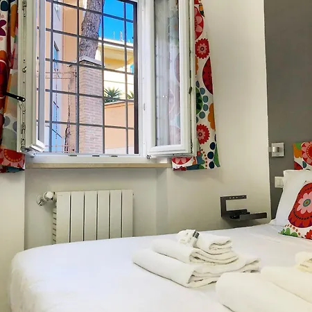 Wonderful Little Gem With A Large Private Terrace! Rome