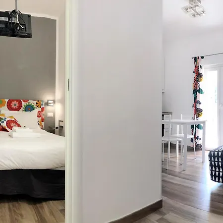 Apartment Wonderful Little Gem With A Large Private Terrace! *