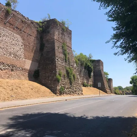 Wonderful Little Gem With A Large Private Terrace! Apartment Rome