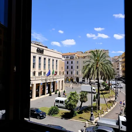 Hotel Lirico Roma