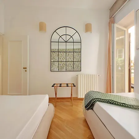 Casa Navona - My Extra Rom