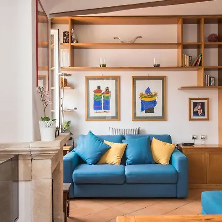 Trevi Luxury With Terrace Apartment