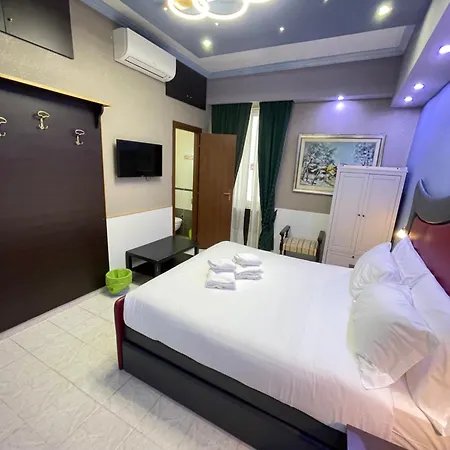 Guest house Gold House