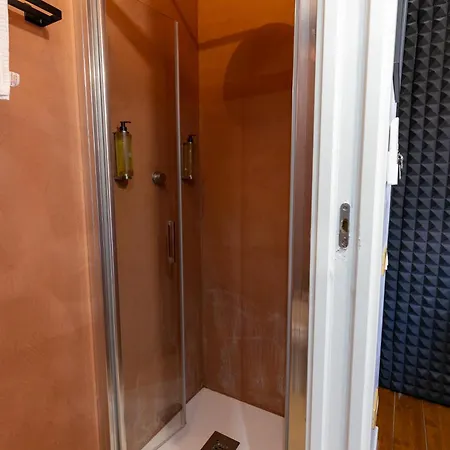 Guest house Mytinyhome Festina Lente