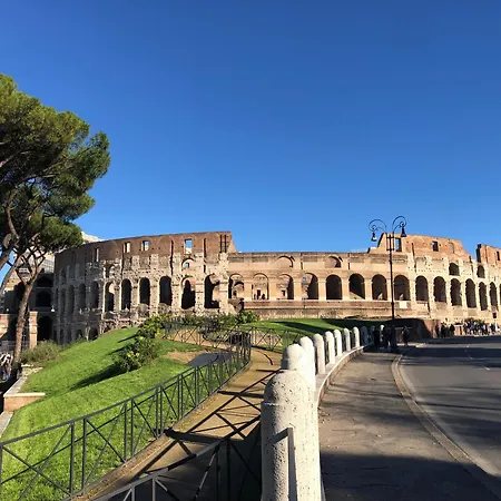 Quiet & Cosy Colosseum Rome