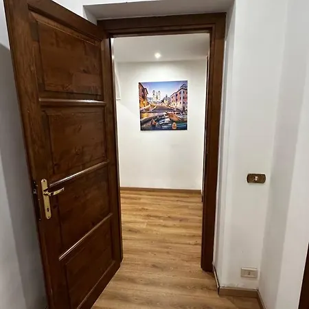 Dimora Di Trastevere Apartment Rome