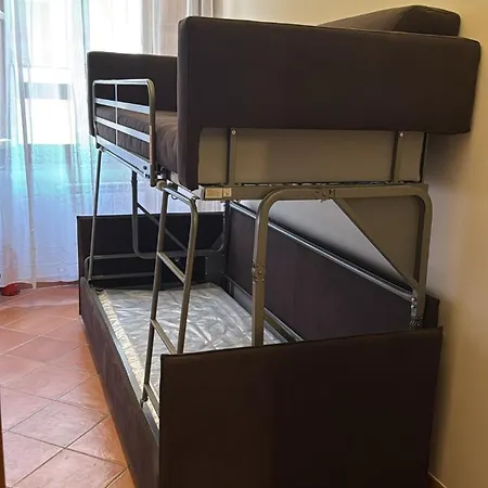 Elegant Prefetti Apartman *