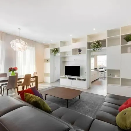 Apartment Ampli De 3-habitacions A *