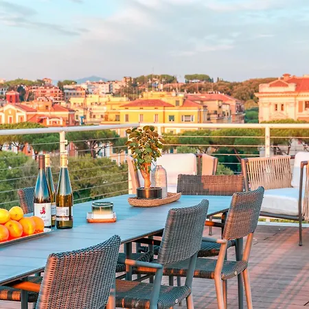 Skylife 360 Rooftop Penthouse