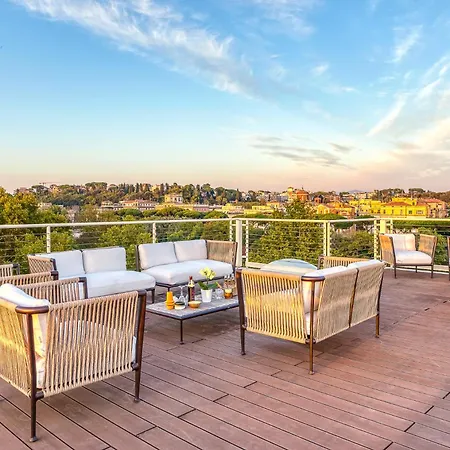 Skylife 360 Rooftop Penthouse * Rome