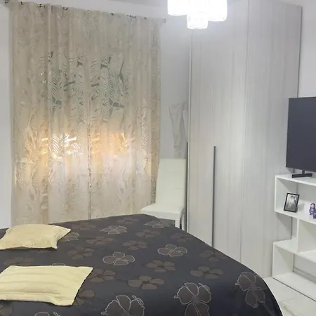 Marconi House - A Un Passo Da Trastevere Apartment Rome