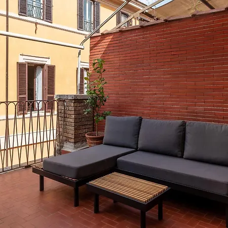 Appartamento Rasella 21 - Fromhometorome