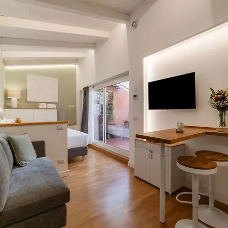 Appartamento Rasella 21 - Fromhometorome *