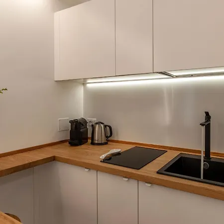 Appartamento Rasella 21 - Fromhometorome Roma