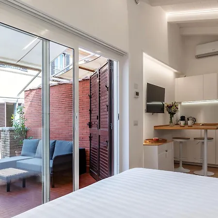 Rasella 21 - Fromhometorome Apartment *