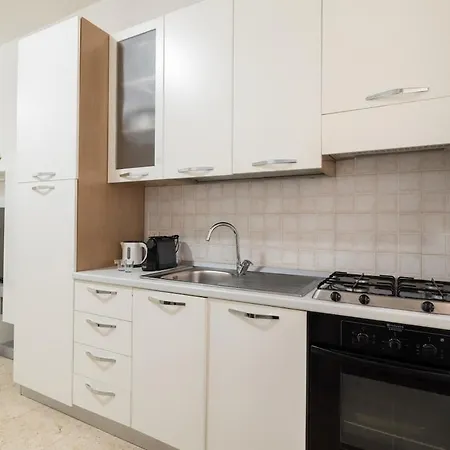 Apartment Garbatella Appartamento Moderno Relax E Comfort *
