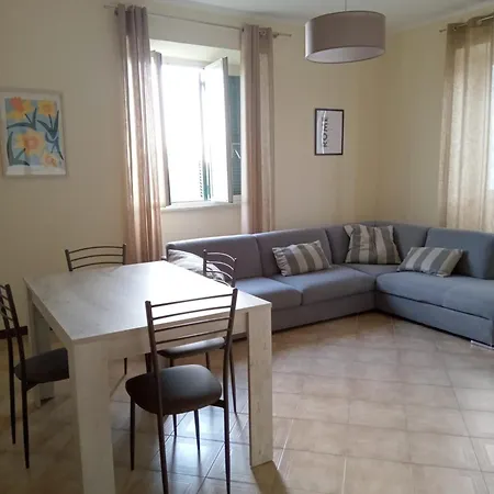 Holiday home Antico Gelso Rome