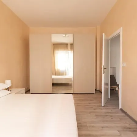 San Pietro Appartamento Luminoso E Moderno Apartment Rome