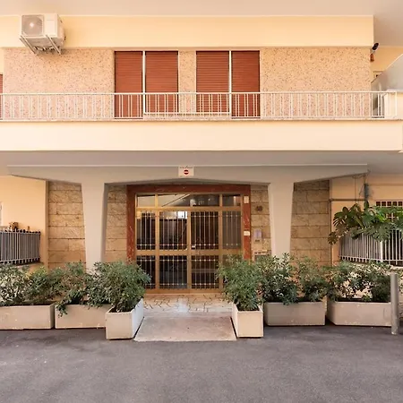 Apartment San Pietro Appartamento Luminoso E Moderno