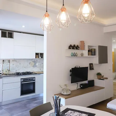 Stazione 5min- Moderno Ed Elegante Apartment Rome