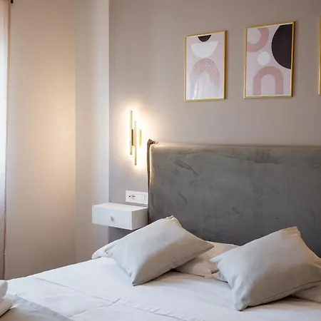 C&p Luxury Guest house *