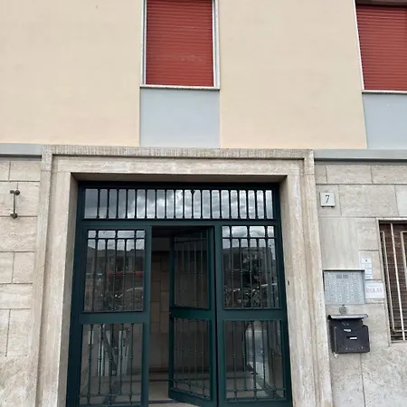 Appartamento Piramide-ostiense Two Bedroom