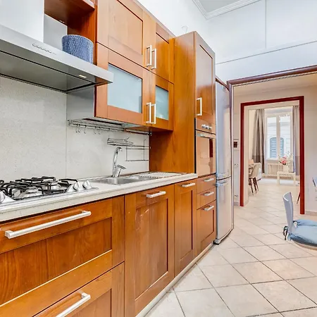 Serenity Station Apartment *