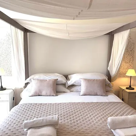 Bed & Breakfast Aenea's 4*