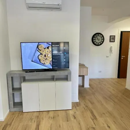 Pm 34 Viale Imperatore Guest House - 50 Mt From Metro San Paolo Rome