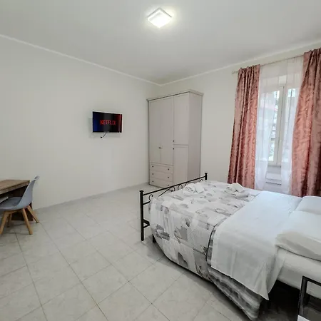 Casa Noemi Apartment *