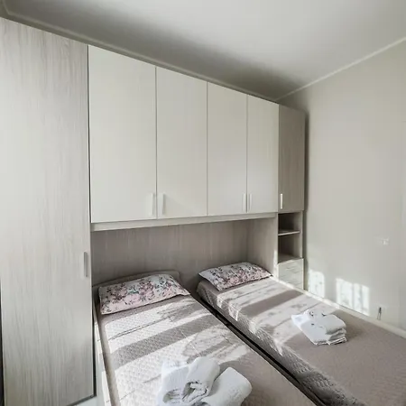 Casa Noemi Apartment *