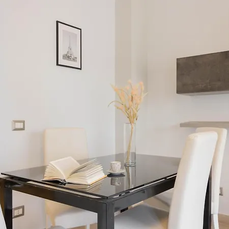 Cozy Talent House Apartment *