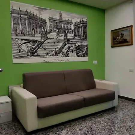 Tocci House Apartment
