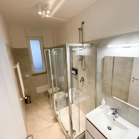 Da Vinci Metro Apartment