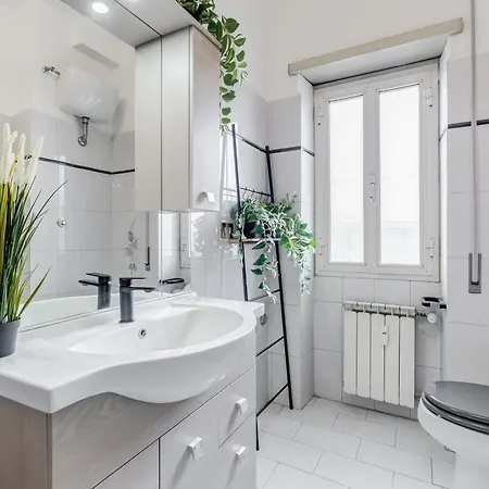 Cozy Boho-style Near Metro A Rome