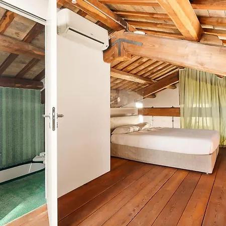 Luce Trastevere Retreat By Romeloft *