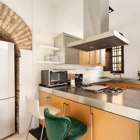 Apartment Luce Trastevere Retreat By Romeloft Rome
