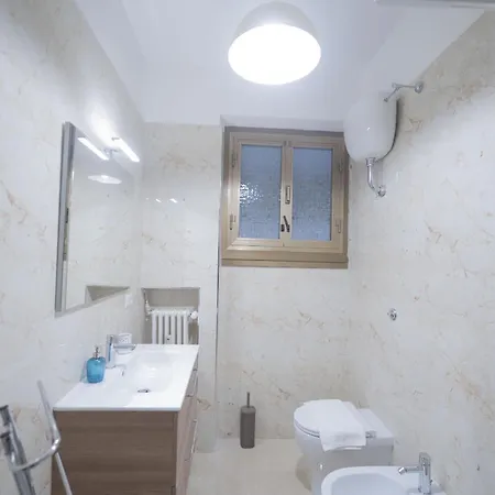 Spacious And Bright 3br Family Apartment