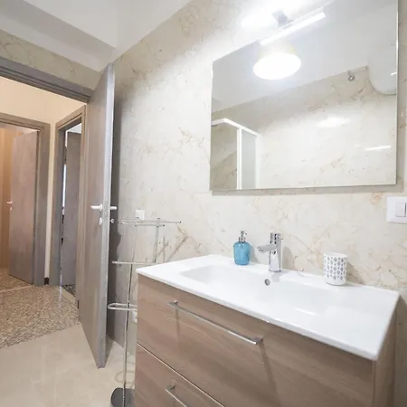 Spacious And Bright 3br Family Apartment Rome