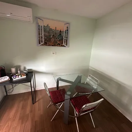 Garden Flat By Vatican Walls Apartment