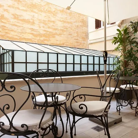 Terrace Pantheon Relais 4* Rome