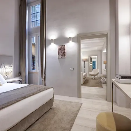Terrace Pantheon Relais Rome